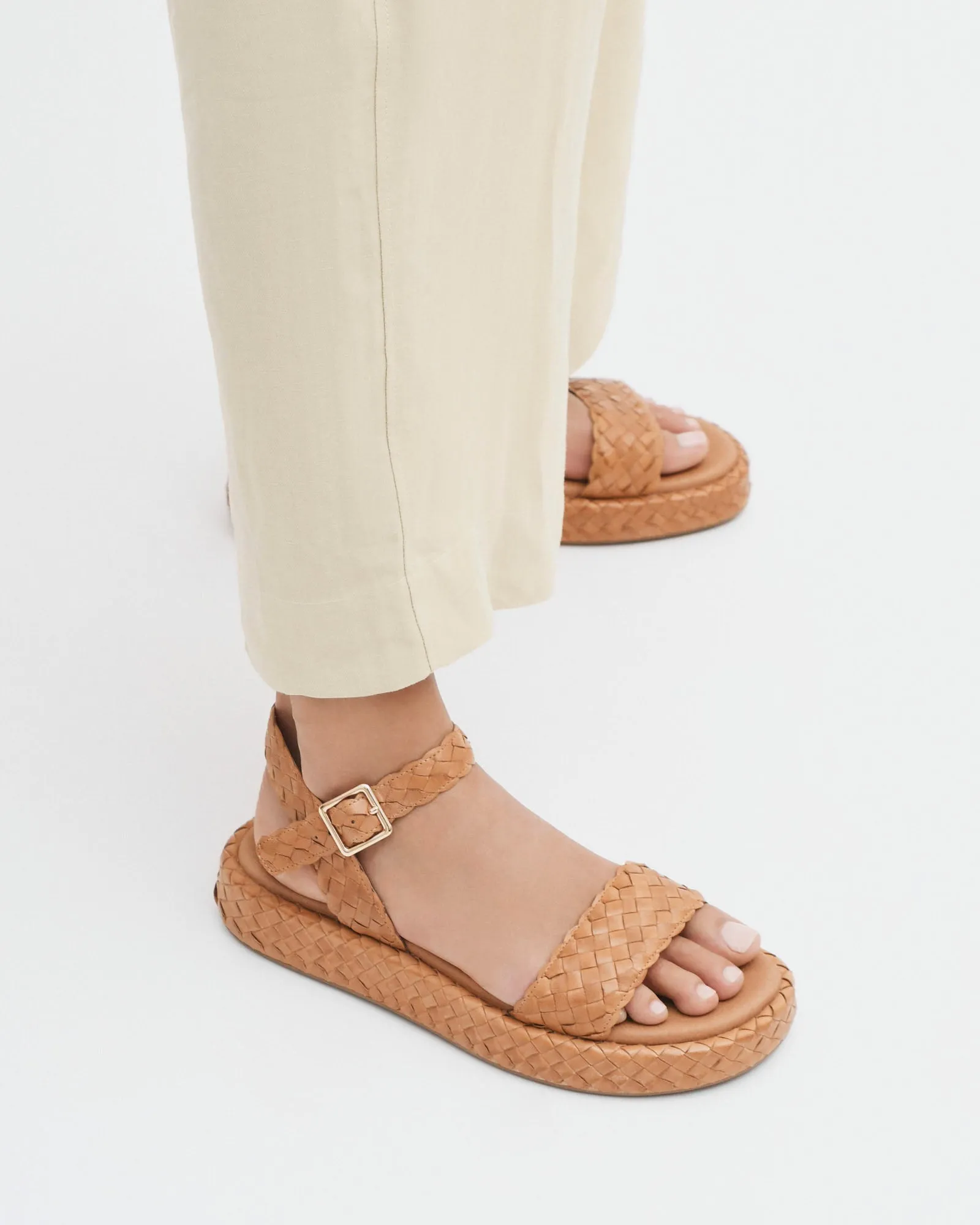 POPPY FLAT SANDALS TAN LEATHER